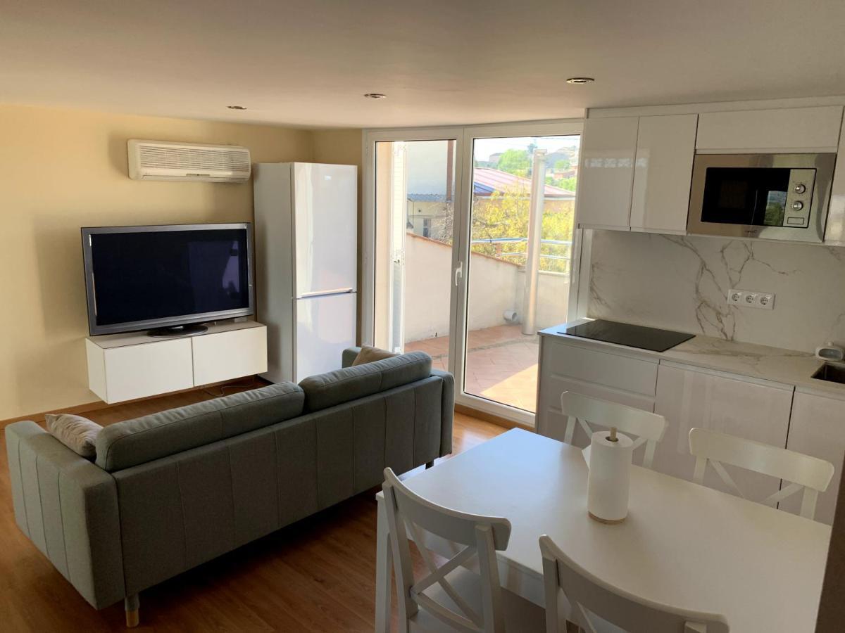Apartamento Entero Con Vistas Panoramicas Avinyonet del Penedes ภายนอก รูปภาพ